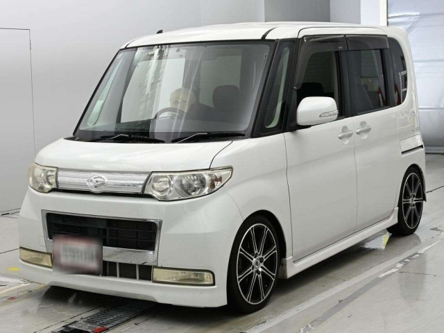 DAIHATSU TANTO — фото
