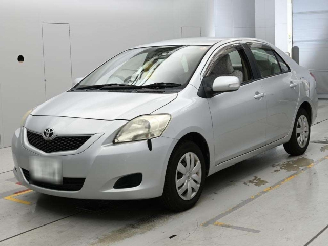 TOYOTA BELTA — фото
