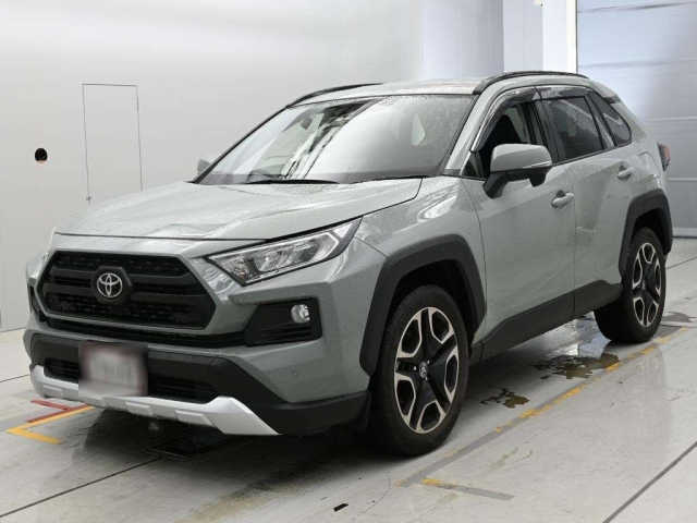 TOYOTA RAV4 — фото
