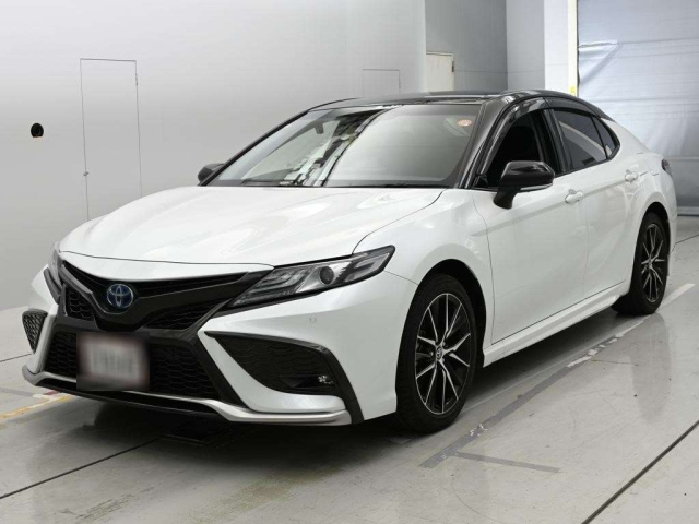 TOYOTA CAMRY — фото