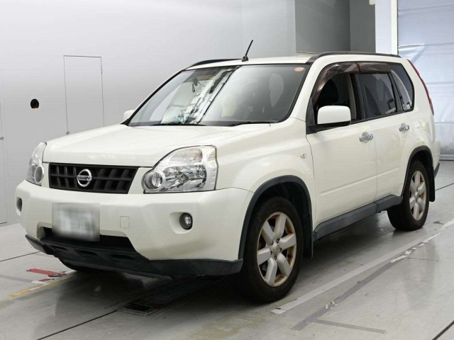 NISSAN X TRAIL — фото
