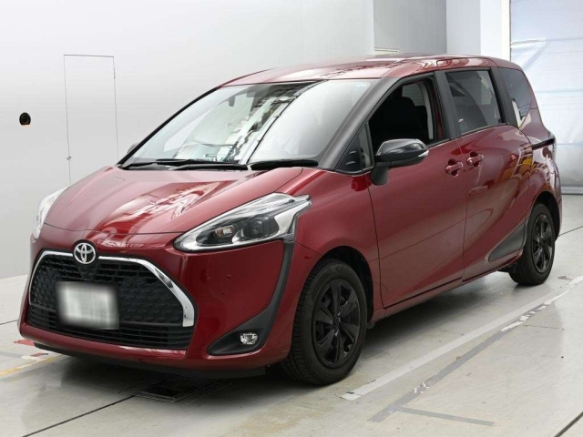 TOYOTA SIENTA — фото