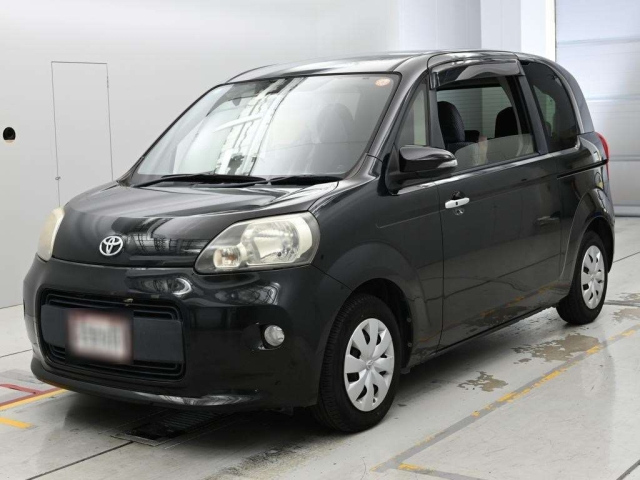 TOYOTA PORTE — фото