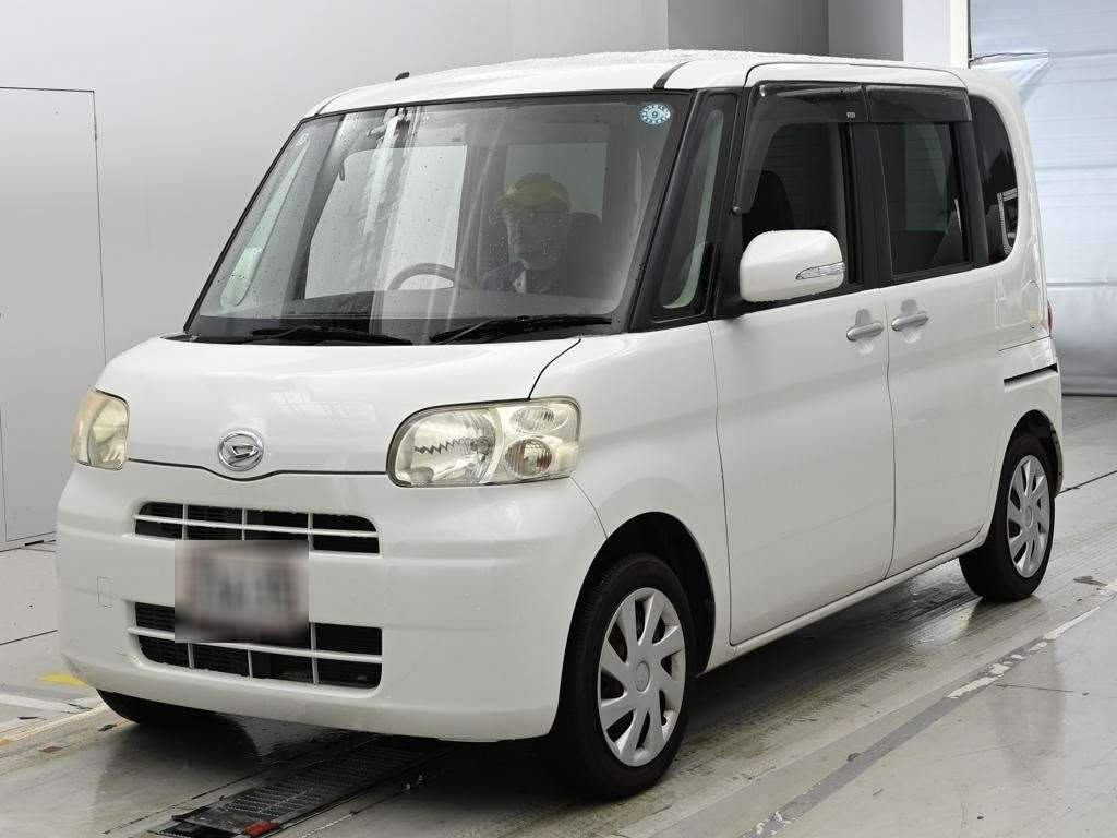 DAIHATSU TANTO — фото
