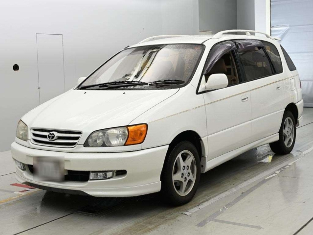 TOYOTA IPSUM — фото