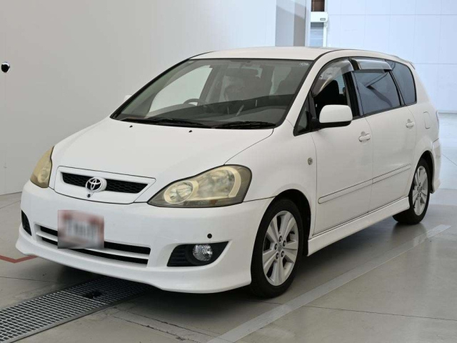 TOYOTA IPSUM — фото