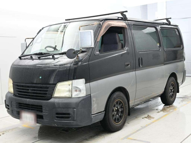 NISSAN CARAVAN — фото