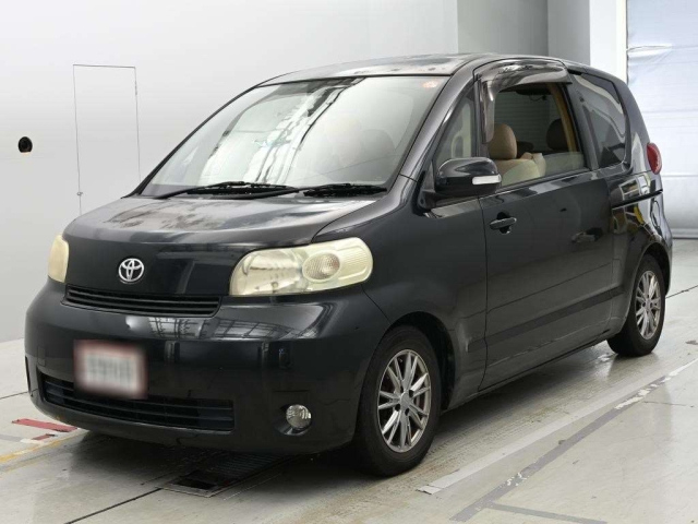 TOYOTA PORTE — фото