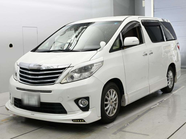 TOYOTA ALPHARD — фото