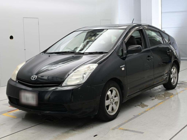 TOYOTA PRIUS — фото