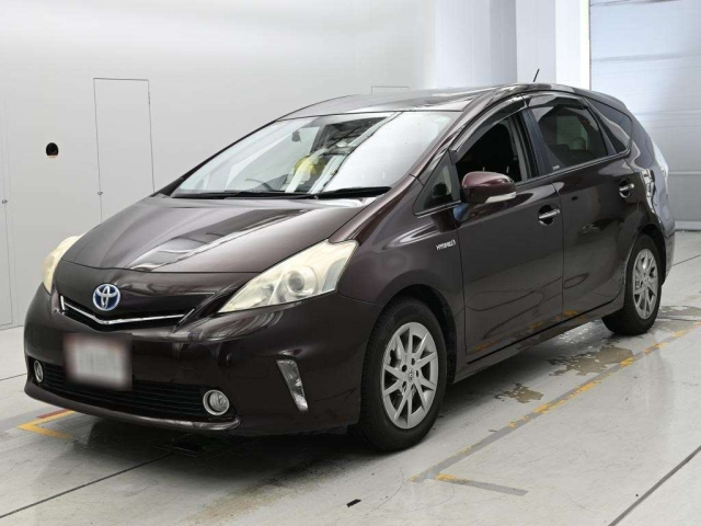 TOYOTA PRIUS — фото