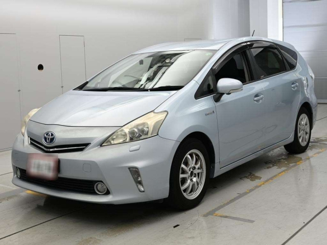 TOYOTA PRIUS — фото
