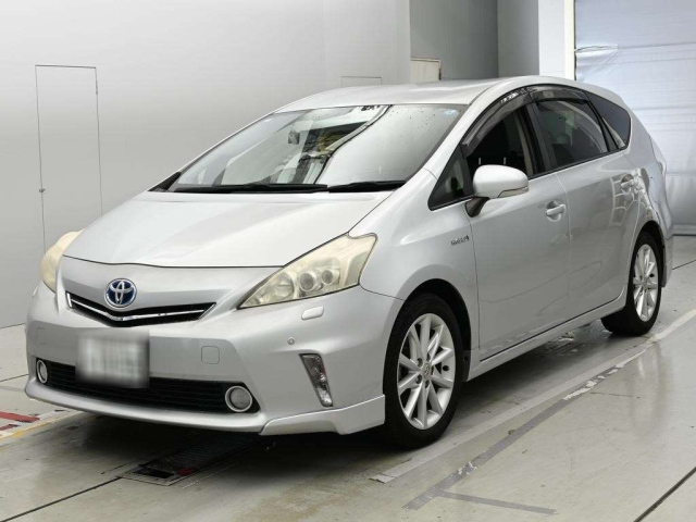 TOYOTA PRIUS — фото