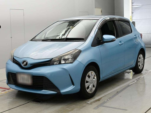 TOYOTA VITZ — фото