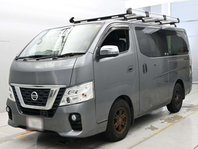 NISSAN CARAVAN — фото