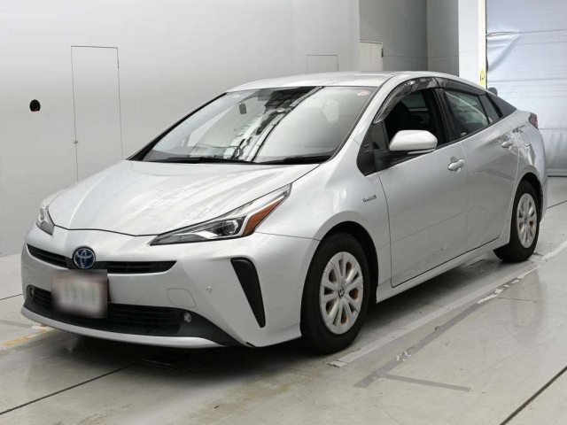 TOYOTA PRIUS — фото