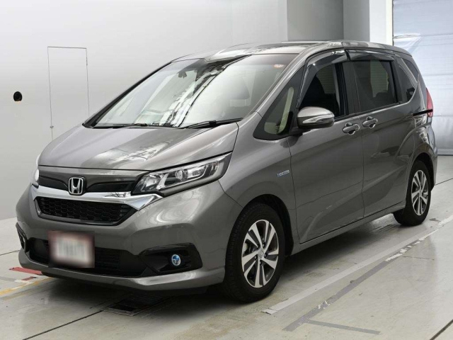 HONDA FREED — фото