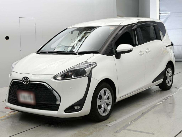 TOYOTA SIENTA — фото