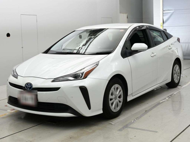 TOYOTA PRIUS — фото
