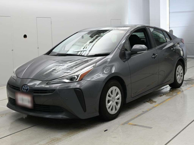 TOYOTA PRIUS — фото