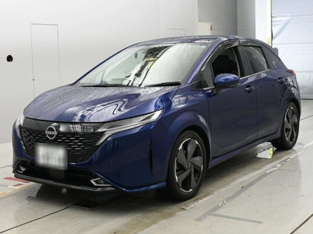 NISSAN AURA — фото