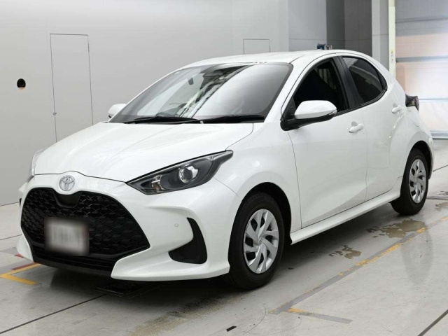 TOYOTA YARIS — фото