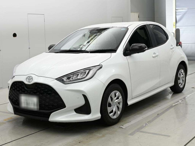 TOYOTA YARIS — фото