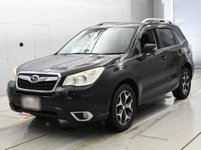 SUBARU FORESTER — фото