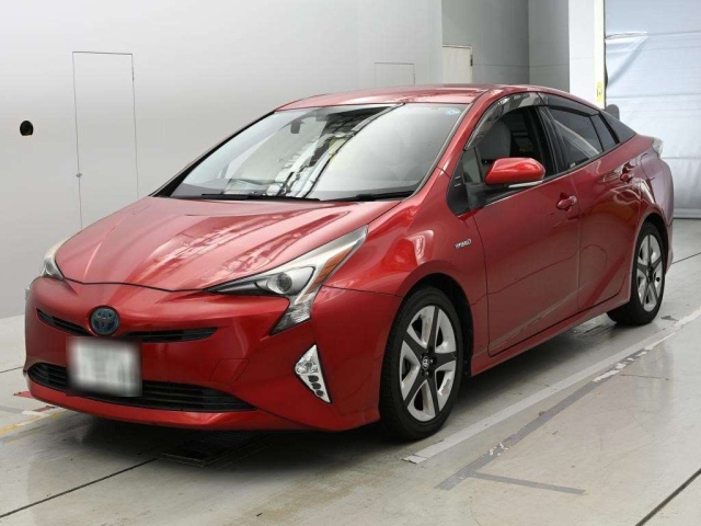 TOYOTA PRIUS — фото