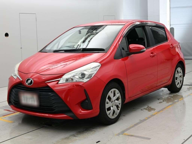 TOYOTA VITZ — фото