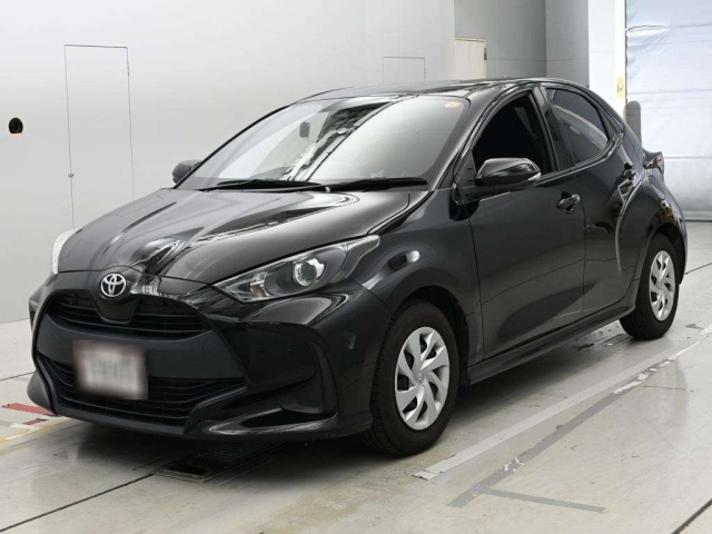 TOYOTA YARIS — фото
