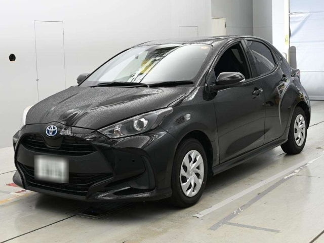 TOYOTA YARIS — фото