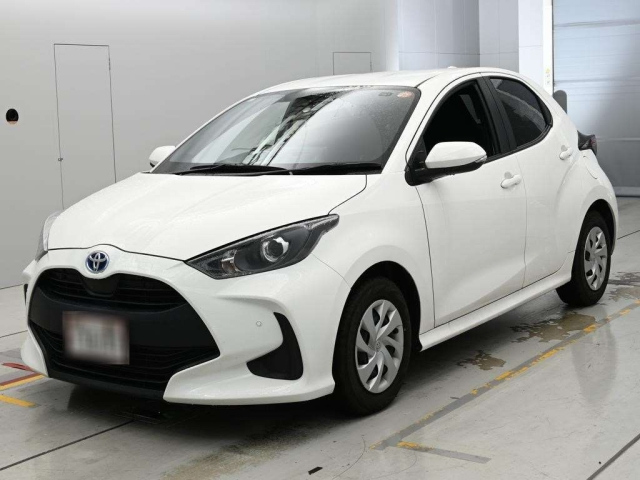 TOYOTA YARIS — фото