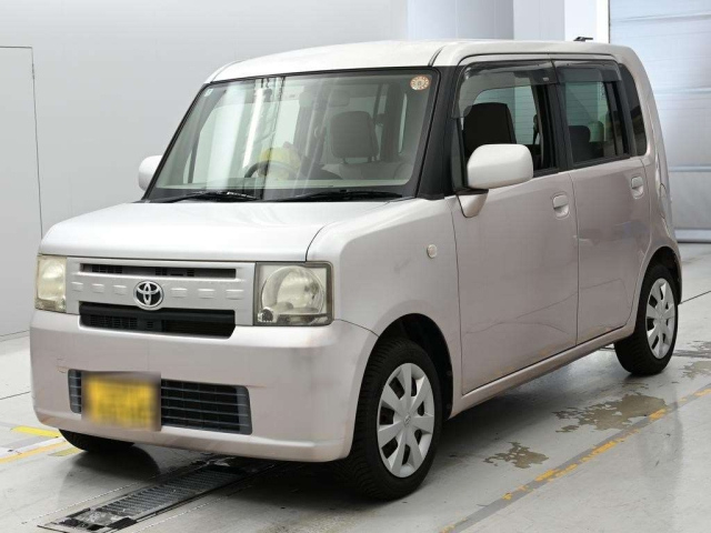 TOYOTA PIXIS — фото