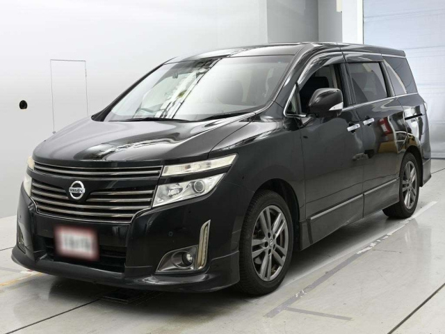 NISSAN ELGRAND — фото