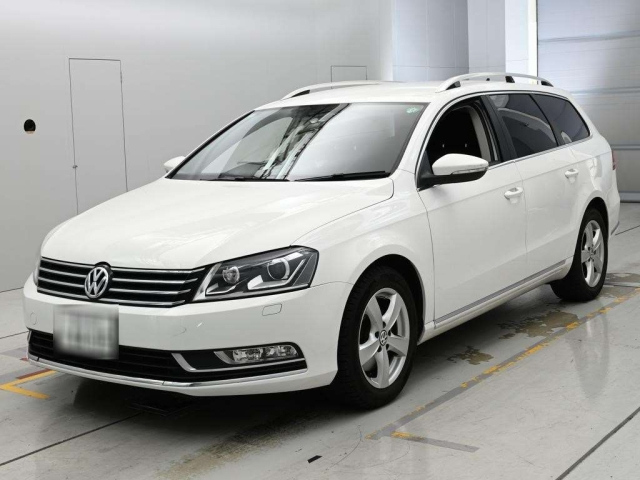 VOLKSWAGEN PASSAT — фото