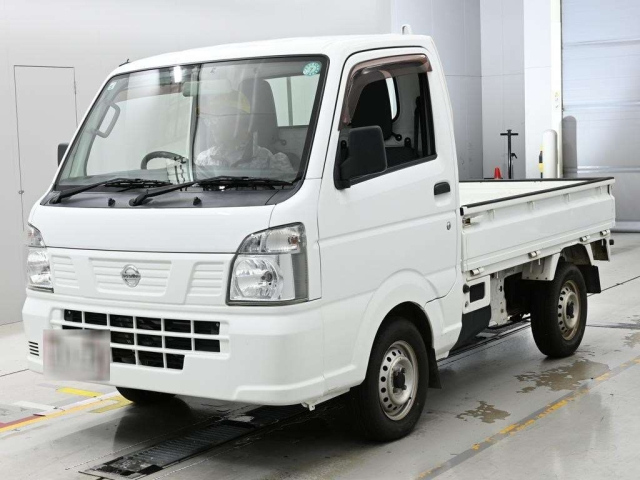 NISSAN CLIPPER — фото