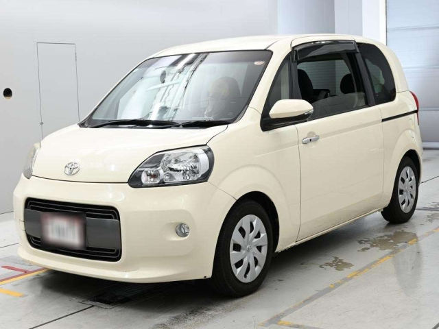 TOYOTA PORTE — фото