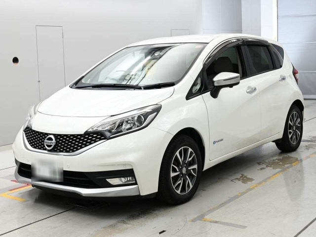 NISSAN NOTE — фото