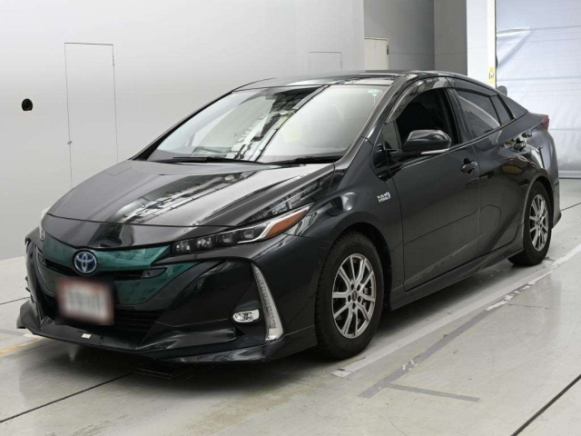 TOYOTA PRIUS — фото