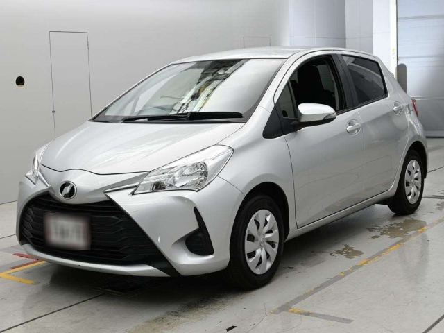 TOYOTA VITZ — фото