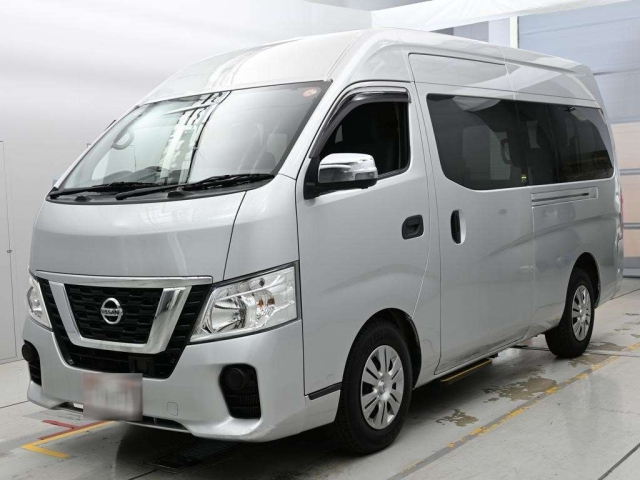 NISSAN CARAVAN — фото