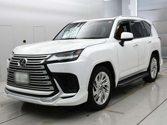 LEXUS LX — фото