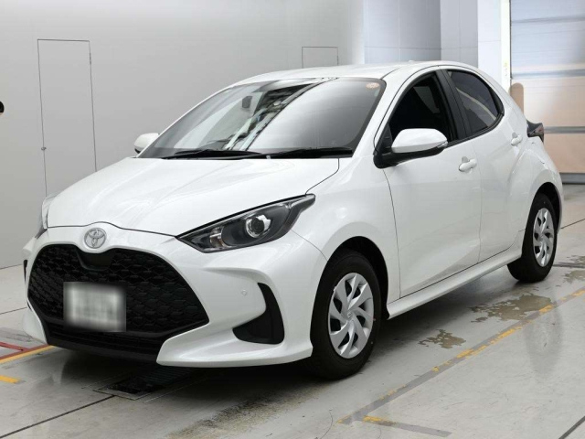 TOYOTA YARIS — фото