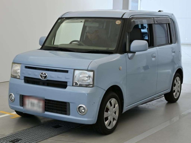 TOYOTA PIXIS — фото