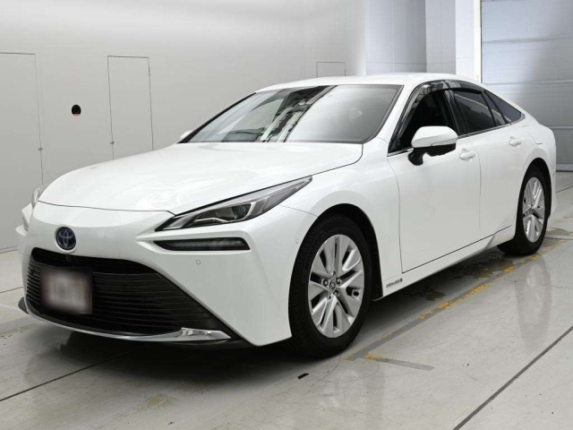 TOYOTA MIRAI — фото