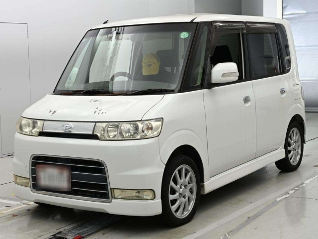 DAIHATSU TANTO — фото