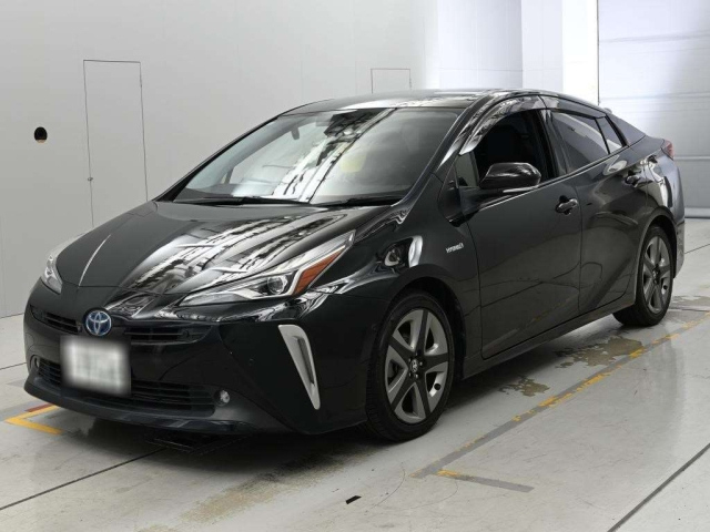 TOYOTA PRIUS — фото