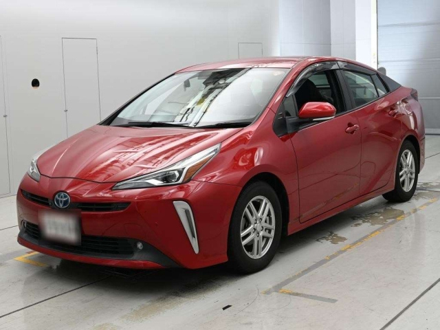 TOYOTA PRIUS — фото