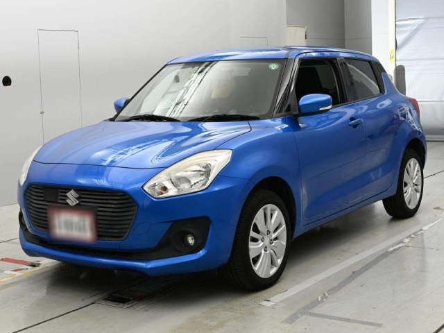 SUZUKI SWIFT — фото